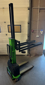 Innolift A600 / 950 kahveltõstuk (5 foto / 6)