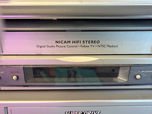 4 DVD/CD mängijat + 2 VHS videomakki Panasonic ja Philips (7 foto / 7)