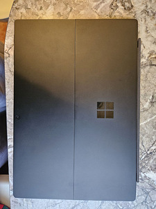 Microsoft Surface Pro 6 (3 фото из 5)