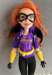 Mattel DC Super Hero Girls Batgirl nukk