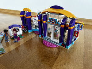 LEGO® Friends Heartlake Sports Center 41312 (7 foto / 8)