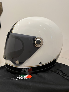 AGV X3000 Legends kiiver (3 foto / 5)