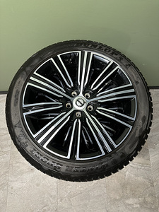 Диски Volvo R18 + зимние шины Dunlop (4 фото из 7)