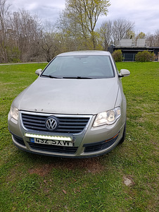 Volkswagen Passat (1 foto / 8)