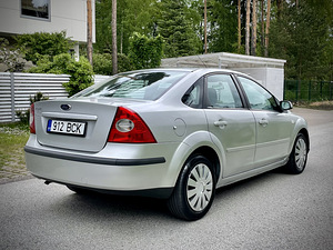 Ford Focus II 2007 (5 foto / 11)