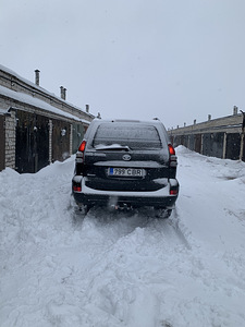 Toyota Land Cruiser (6 foto / 7)