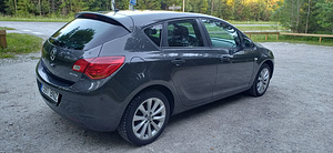 Opel astra (4 фото из 15)