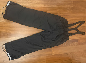 Laste veekindlad talvepüksid . Suurus 140 cm. (2 foto / 2)