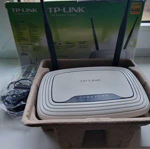 TP-Link TL-WR841N (3 фото из 3)