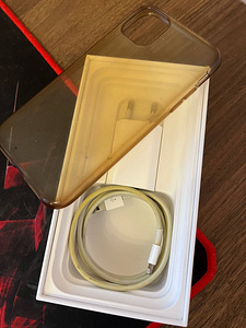 iPhone 11 128GB (2 фото из 3)