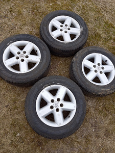Nissan 5X114.3 диски шины (2 фото из 2)