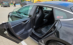 Tesla Model S 60 Supercharger Free (9 foto / 14)