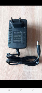 Laste elektriauto laadija 12v (2 foto / 2)
