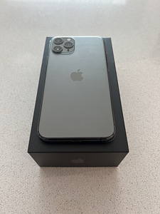 iPhone 11 про 64гб (2 фото из 2)