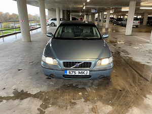 2001 Volvo S60 (5 foto / 9)