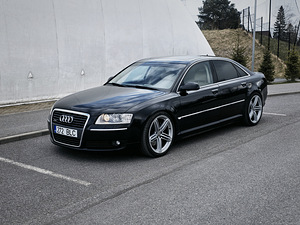Audi A8 4.2 FSI (3 фото из 6)