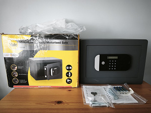 Сейф Yale Home YSEM/250/EG1 Цена около 350 EUR (1 фото из 4)