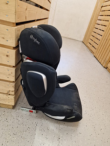 Детское кресло (2 фото из 3)