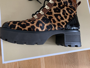 Naiste saapad Michael Kors (8 foto / 9)