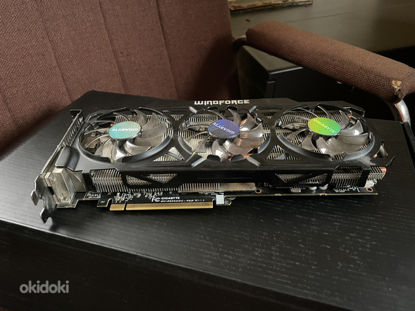AMD r9 290x Gigabyte (фото #1)
