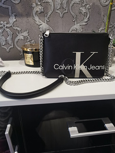 Calvin klein сумка, оригинал (3 фото из 3)