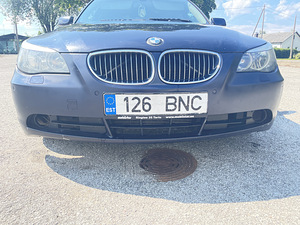 BMW e60 525d manuaal 2005a (9 foto / 10)