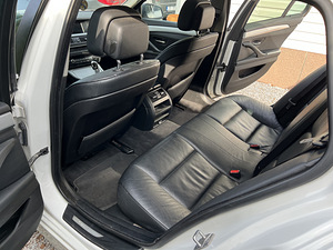 BMW 530d 180kw (F11) (12 foto / 14)