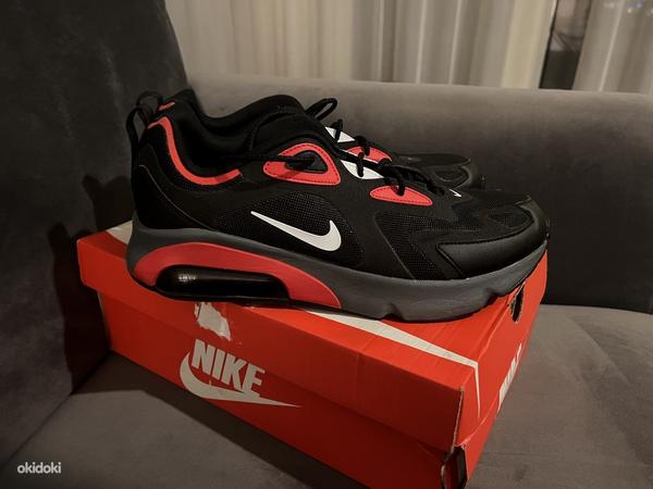 Новые кроссовки Nike (фото #1)