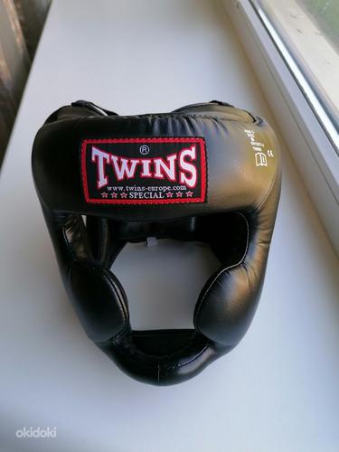 Боксёрский шлем "Twins" (фото #1)