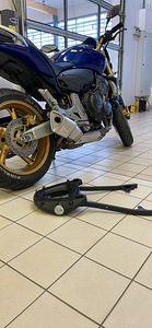 Honda Hornet CB600 F (4 foto / 6)