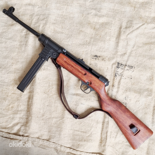 Пистолет-пулемет МП41 + кожаный ремень. Копия (фото #1)