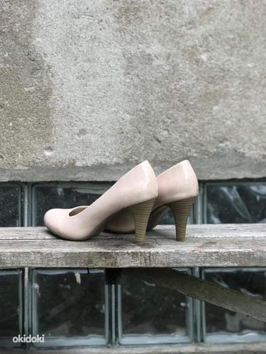 Женская обувь 38 (фото #2)