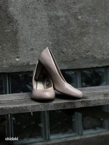 Женская обувь 38 (фото #3)