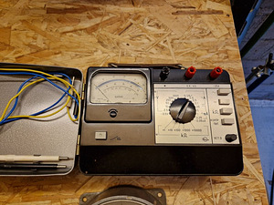Старый тестер, измерительный прибор, измерительный инструмент