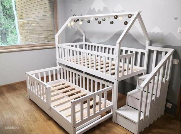 Двухэтажная детская кроватка домик (фото #1)