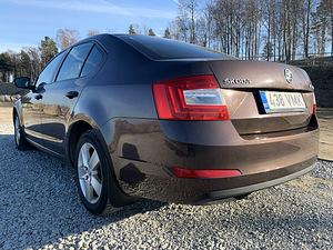 Skoda Octavia в хорошем состоянии 194000 км (4 фото из 12)