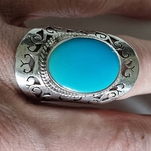 Кольцо из серебра с камнем бирюзы