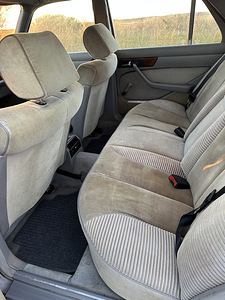 Mercedes-Benz 280SE (9 foto / 9)