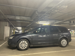 Ford Focus 2.0 107kw 2007 automaat (1 foto / 10)