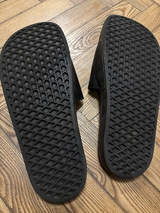 Vans шлепанцы/вьетнамки (3 фото из 3)