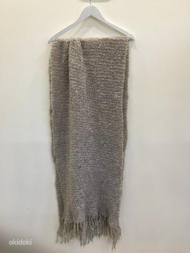 Большой шарф из пряжи букле 52х210 см (фото #5)