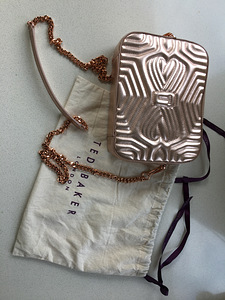 Ted Baker Rose Gold Sunshine nahast käekott (1 foto / 4)
