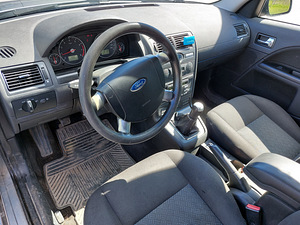 Ford Mondeo 1,8 81 kw 2007 (5 foto / 9)