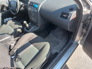 Ford Mondeo 1,8 81 kw 2007 (9 foto / 11)