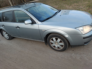 Ford Mondeo 1,8 81 kw 2007 (7 foto / 13)
