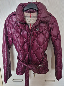 Peaaegu Uus stiilne Jope BURBERRY (1 foto / 3)