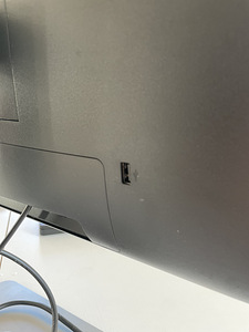 Монитор Dell 23 дюйма (3 фото из 4)