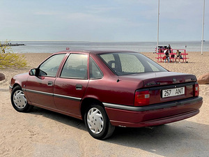 Opel Vectra Special 1.6 i4 52kW (4 foto / 15)