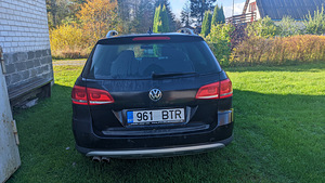 Volkswagen Passat Alltrack (11 foto / 13)