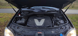 Mercedes Benz ML 320CDi 4 Matic (15 foto / 15)